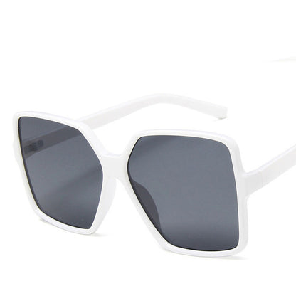 نظارات شمسية عصرية موضة النظارات الشمسية الرجالية والنسائية نظارات شمسية بإطار كبير