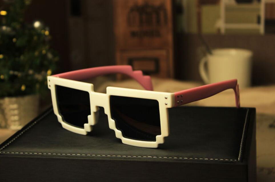 نظارة شمسية رجالية بتصميم فسيفساء بكسل للرجال