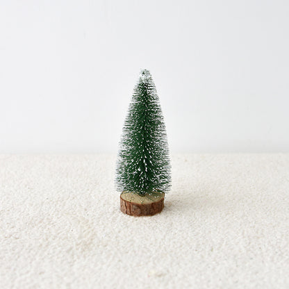 شجرة عيد الميلاد الصغيرة المزينة بإبر الصنوبر شجرة عيد الميلاد المتدفقة مع خشب الأرز الأبيض منضدية صغيرة لشجرة عيد الميلاد